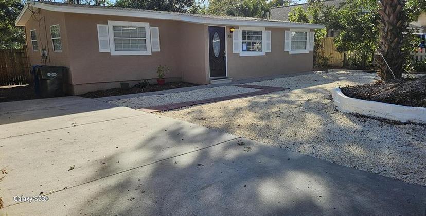 Picture of 301 3Rd Avenue Sw, Largo FL 33770