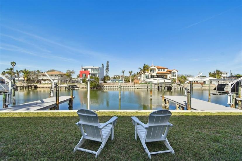 Picture of 380 137Th Avenue Circle, Madeira Beach FL 33708