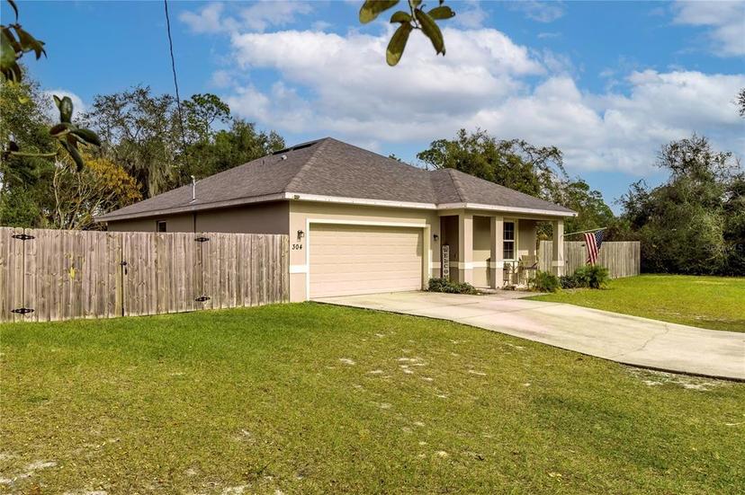 Picture of 304 Gardenia Avenue, Debary FL 32713