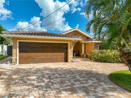 Picture of 565 Crystal Drive, Madeira Beach, FL 33708