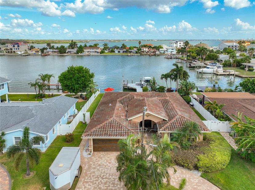 Picture of 565 Crystal Drive, Madeira Beach FL 33708