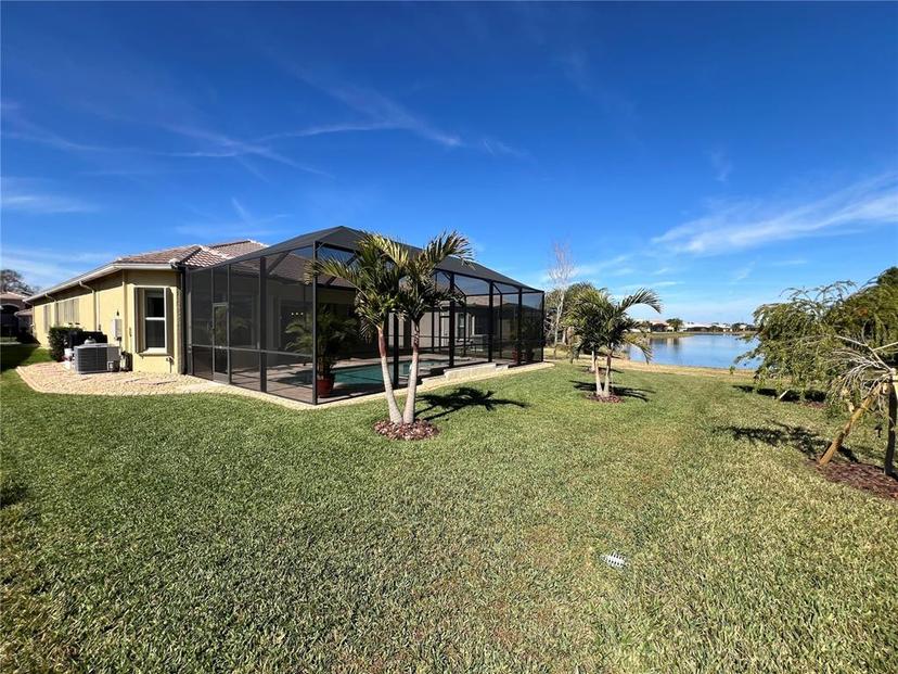 Picture of 16122 Cedar Key Dr, Wimauma FL 33598