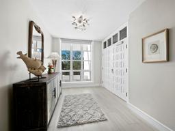 Picture of 2550 Harbourside Drive Unit 322, Longboat Key, FL 34228