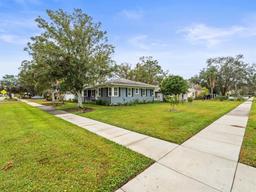 Picture of 320 N Madison Avenue, Clearwater, FL 33755