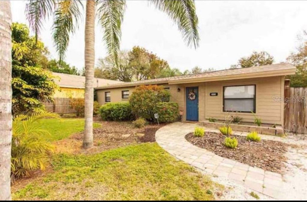 Picture of 10405 N Woodmere Road, Tampa, FL 33617