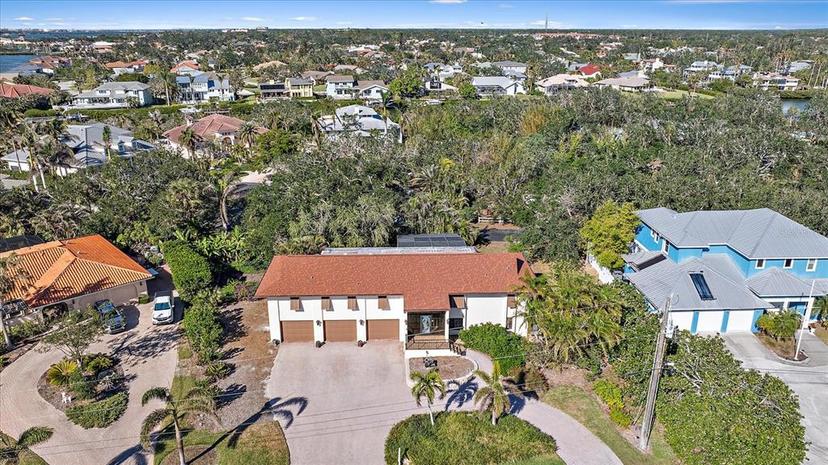 Picture of 424 Cezanne Drive, Osprey FL 34229