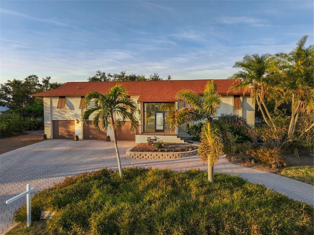 Picture of 424 Cezanne Drive, Osprey, FL 34229