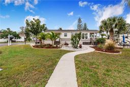 Picture of 178 Lily Creek Way, Frostproof, FL 33843