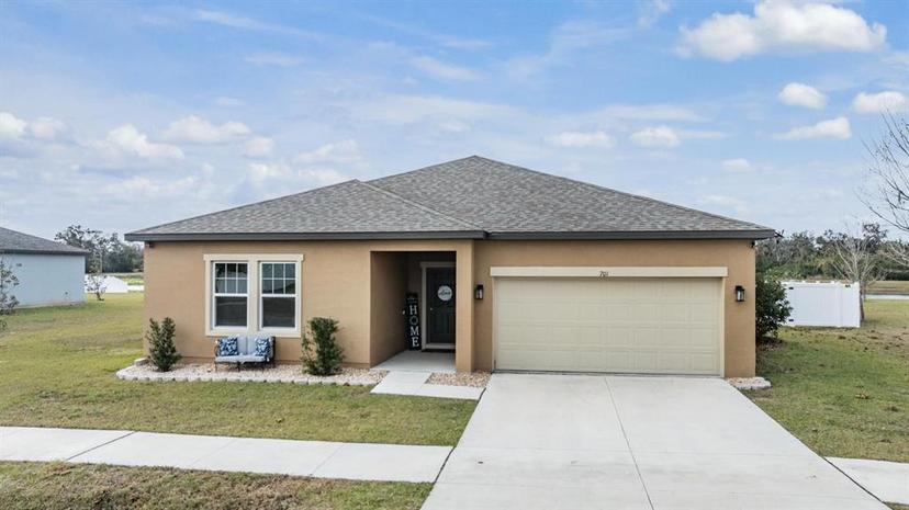 Picture of 701 Garden Oaks Square, Seffner FL 33584