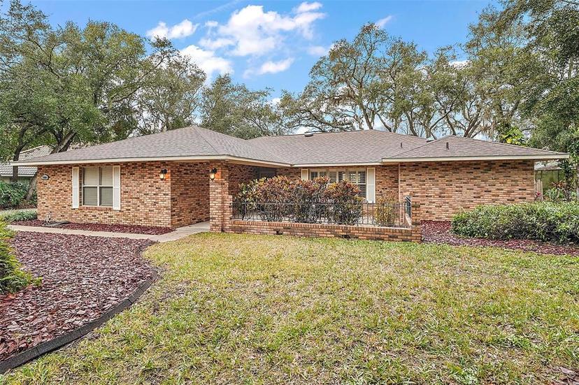 Picture of 9908 Fairway Circle, Leesburg FL 34788