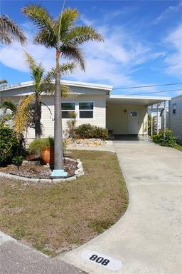 Picture of 808 S Green Circle, Venice, FL 34285