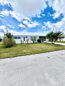 Picture of 5110 5Th B Street E, Bradenton, FL 34203