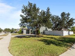 Picture of 13458 Graham Yarden Drive, Riverview, FL 33579