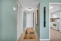 Picture of 4575 Cove Circle Unit 407, St Petersburg, FL 33708