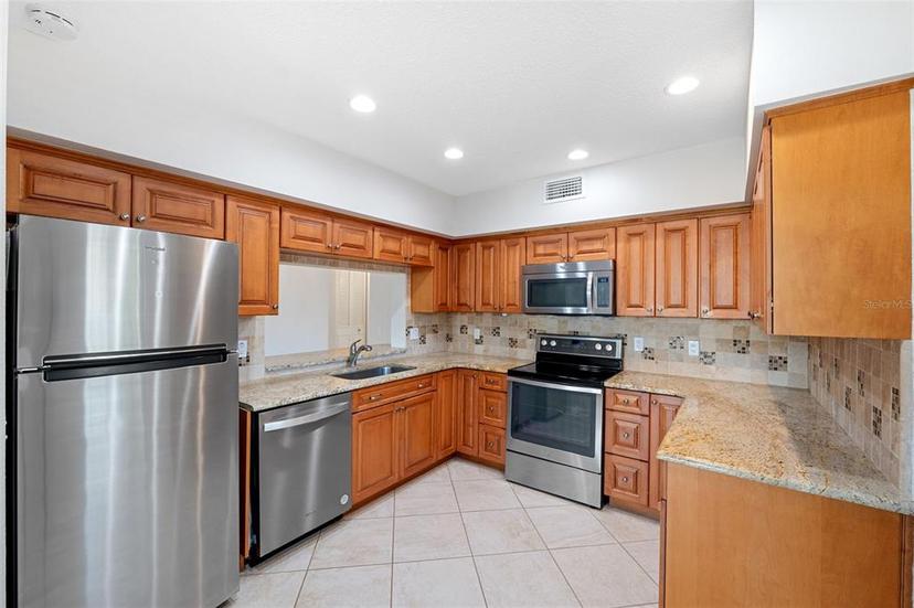 Picture of 301 Cordova Green, Seminole FL 33777