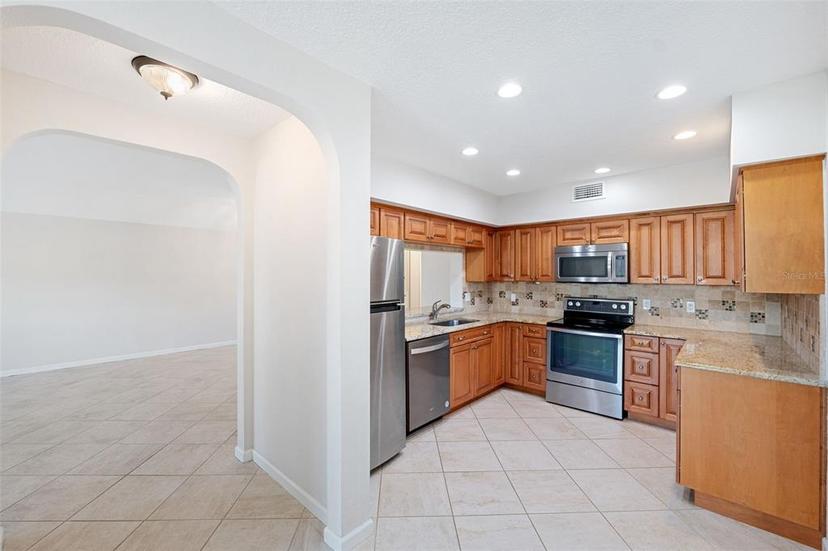 Picture of 301 Cordova Green, Seminole FL 33777