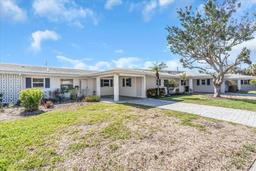 Picture of 833 White Cap Circle Unit 8, Venice, FL 34285