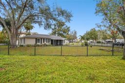 Picture of 3915 W Pearl Avenue, Tampa, FL 33611