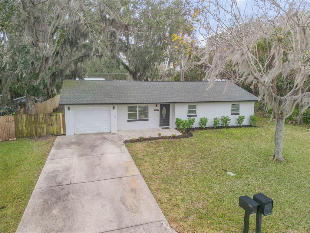 Picture of 1622 Pine Tree Drive, Edgewater, FL 32132