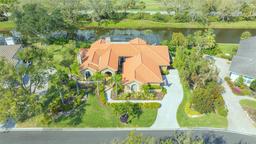 Picture of 4221 Escondito Circle, Sarasota, FL 34238