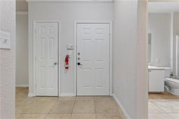 Picture of 911 N Orange Avenue Unit 214, Orlando, FL 32801