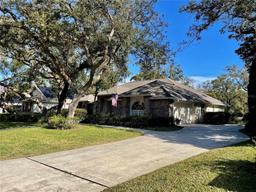 Picture of 2704 Barret Avenue, Plant City, FL 33566