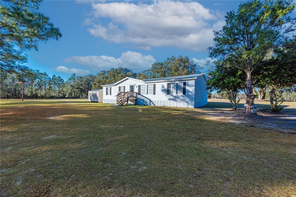 Picture of 20521 NW 22Nd Terrace, Brooker, FL 32622