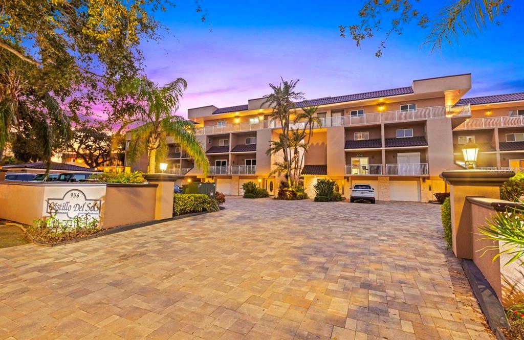 Picture of 936 Pinellas Bayway S Unit T10, St Petersburg, FL 33715