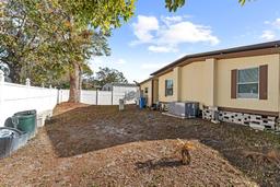 Picture of 8913 Sheldon West Drive, Tampa, FL 33626