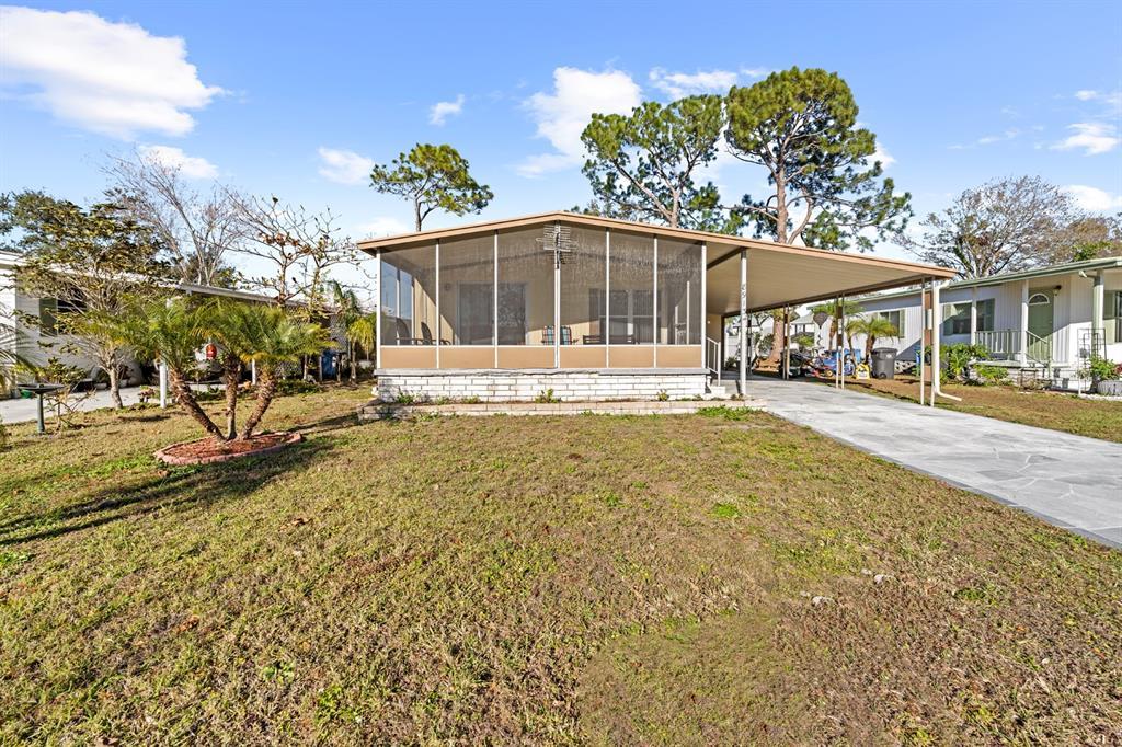 Picture of 8913 Sheldon West Drive, Tampa, FL 33626