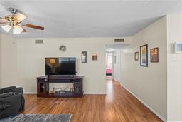 Picture of 1320 Moreland Drive Unit 20, Clearwater, FL 33764