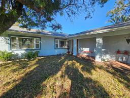 Picture of 7711 Innis Court, St Petersburg, FL 33709