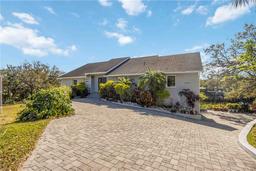 Picture of 2458 Whippoorwill Circle, Sarasota, FL 34231