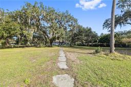 Picture of 405 Chastain Road, Seffner, FL 33584