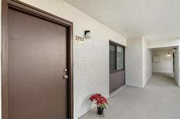 Picture of 2723 Orchid Oaks Drive Unit 104, Sarasota, FL 34239