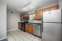 Picture of 507 NW 39Th Road Unit 202, Gainesville, FL 32607