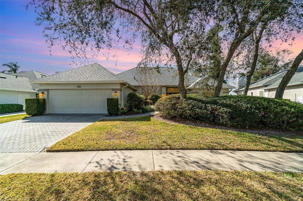 Picture of 1501 Edgewater Drive, Mount Dora, FL 32757