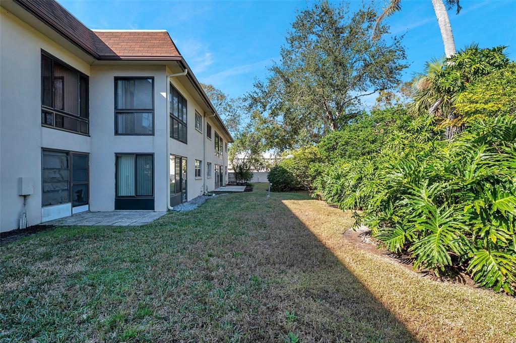 Picture of 2750 E Bay Drive Unit 11E, Largo, FL 33771