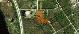 Picture of 208 Limpkin Ln, Frostproof, FL 33843