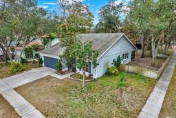 Picture of 2517 Wrencrest Circle, Valrico, FL 33596