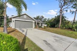 Picture of 7117 Queen Palm Circle, Sarasota, FL 34243