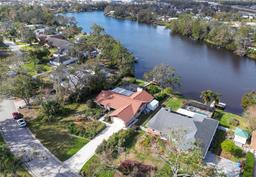 Picture of 10020 Kenda Drive, Riverview, FL 33578