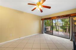 Picture of 810 S Village Drive N Unit 201, St Petersburg, FL 33716