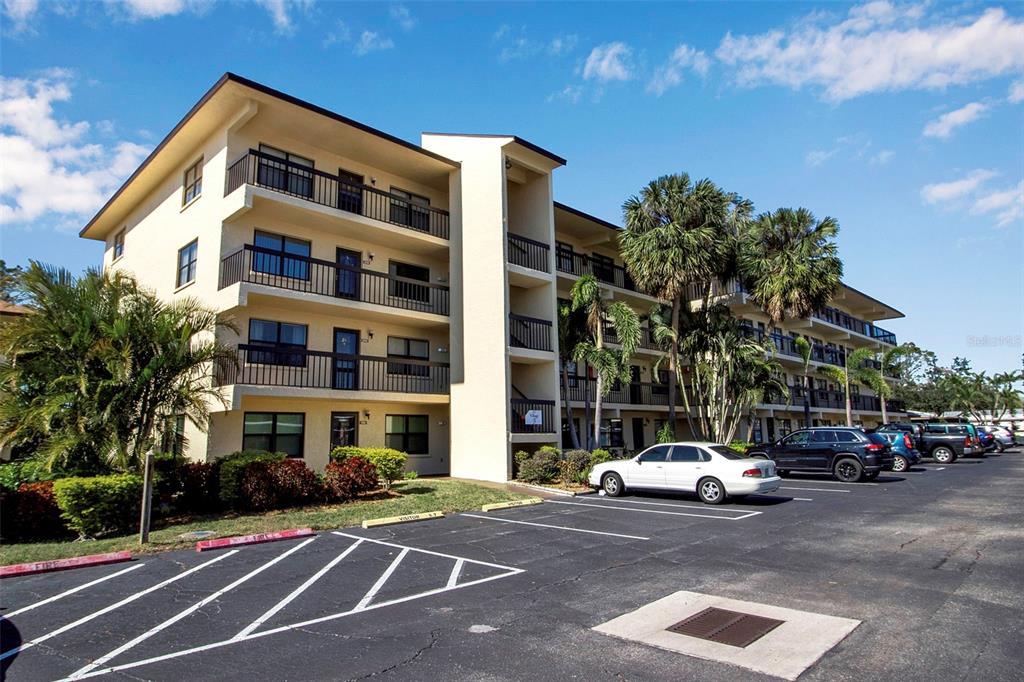 Picture of 315 30Th Avenue W Unit B210, Bradenton, FL 34205