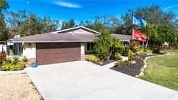 Picture of 4517 N Lake Drive, Sarasota, FL 34232