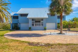 Picture of 1649 Manor Road, Englewood, FL 34223