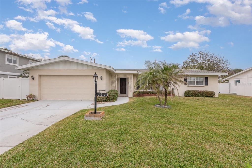 Picture of 191 Royal Dunes Circle, Ormond Beach, FL 32176