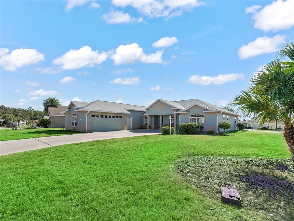 Picture of 17525 SE 121St Circle, Summerfield, FL 34491