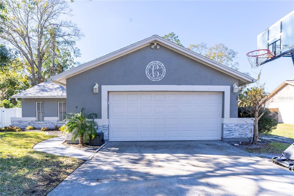 Picture of 14004 Cascade Lane, Tampa, FL 33618