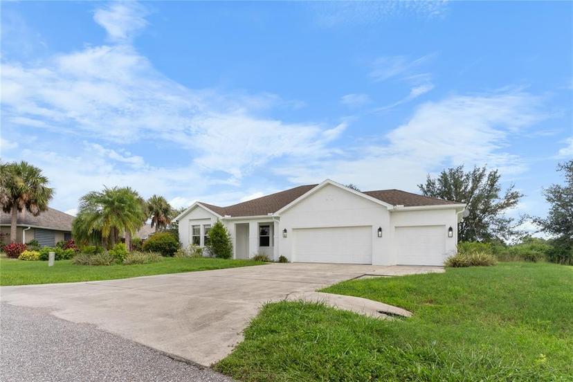 Picture of 12711 SW Pembroke Circle S, Lake Suzy FL 34269